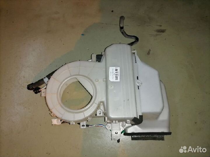 Задняя печка Toyota Ipsum ACM21