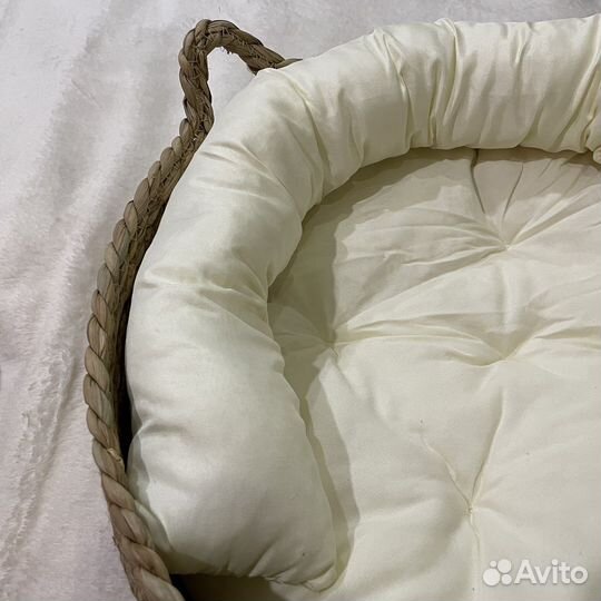 Лежанка для кошек и собак M и L