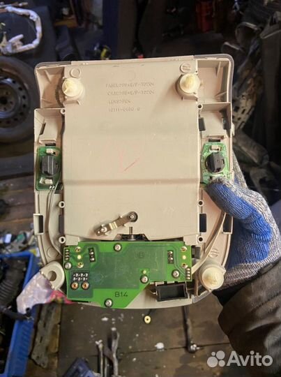 Плафон салона с очечником Toyota Corolla 140 150