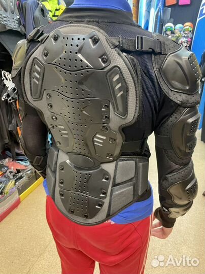 Защита тела новая разный размер
