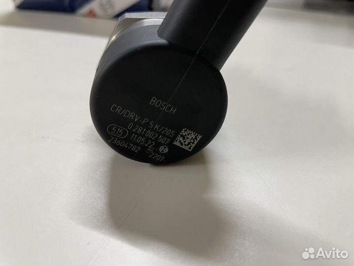 Регулятор давления топлива Bosch 0281002507