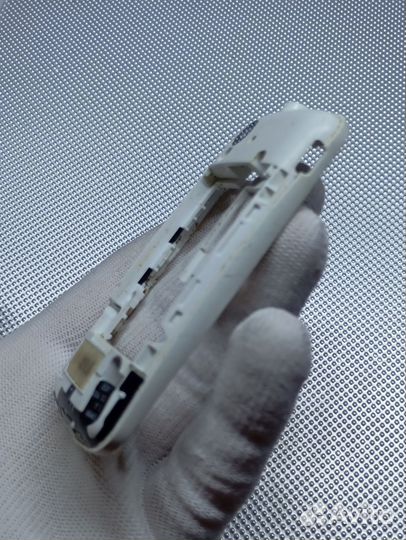 Sony Ericsson W100i. Задняя часть корпуса. Ориг