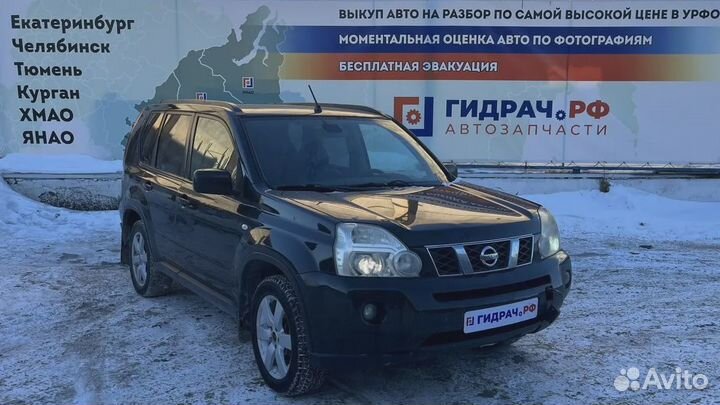 Решетка динамика правая Nissan X-Trail (T31) 28176