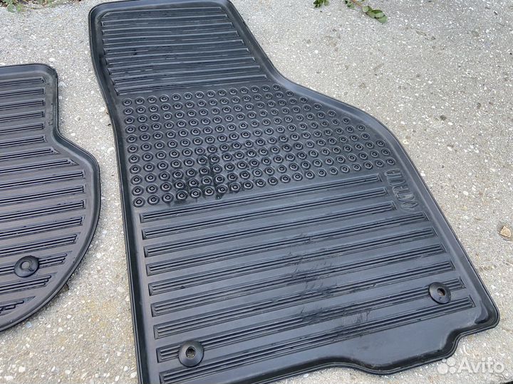 Оригинальные резиновые коврики Octavia a5