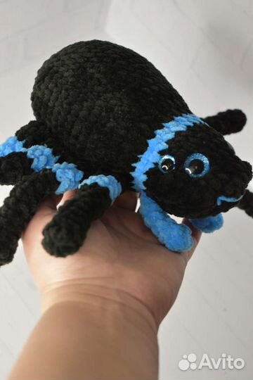 Паук игрушка вязаный паук
