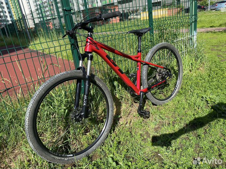 Велосипед GT avalanche elite 27,5(размер S) 2021г