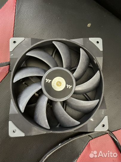 Thermaltake thougfan 140 2шт