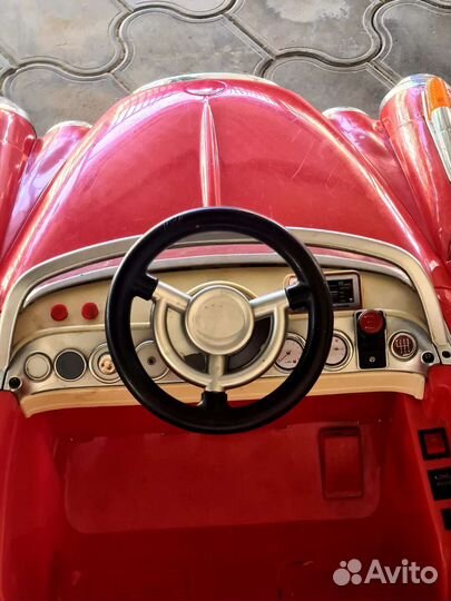 Детская машинка на аккумуляторе