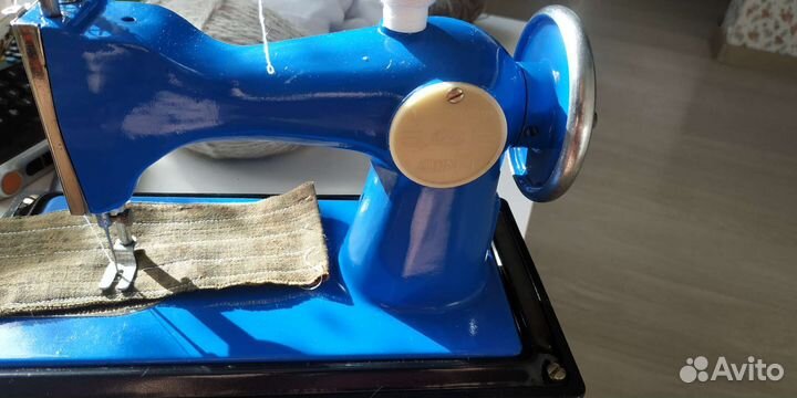 Детская швейная машинка СССР