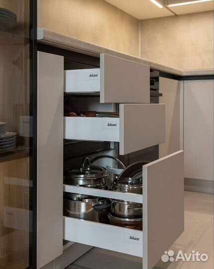 Кухня встраиваемая на заказ