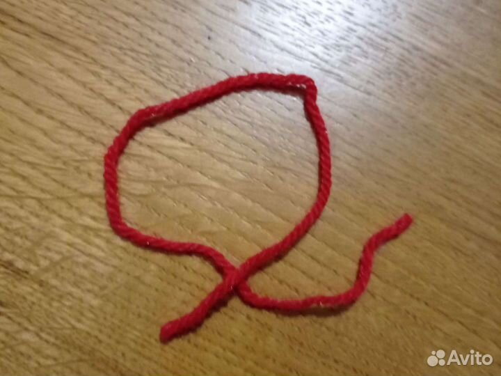 Красная нить из Святых мест