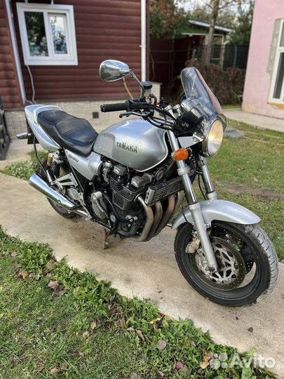 Yamaha xjr1200