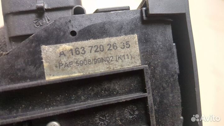 Замок двери Mercedes ML W163, 2002