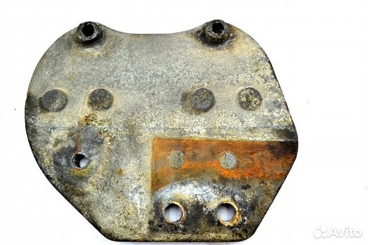 Крышка пневмобаллона ведущего моста, правая scania 3-series 113 (01.88-12.96)