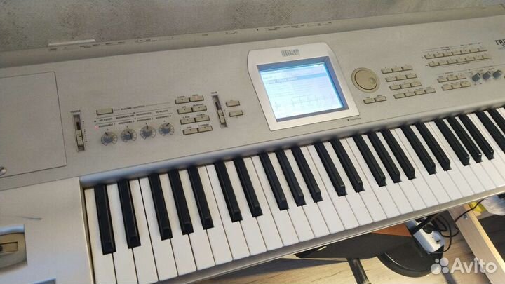 Korg Triton studio 61