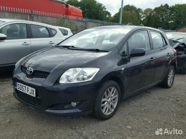 Разбор на запчасти Toyota Auris E15