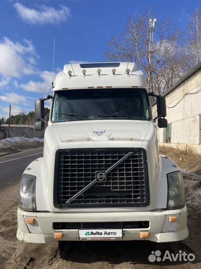 Volvo VNL 670, 2003