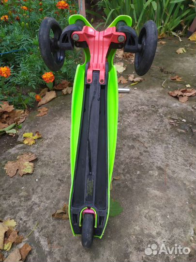 Самокат 3х колесный