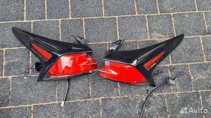 Lexus NX 200 фонарь задний