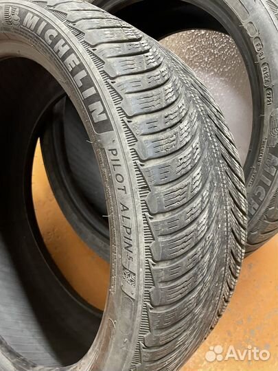 Michelin Pilot Alpin 5 245/40 R20 99W