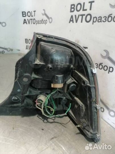 Фонарь (стоп-сигнал) задний левый Toyota Crown