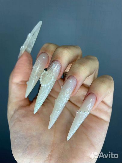 Наращивание ногтей