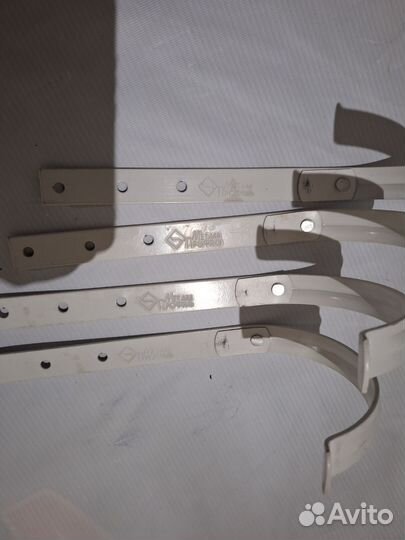 Держатель жёлоба Метал профиль