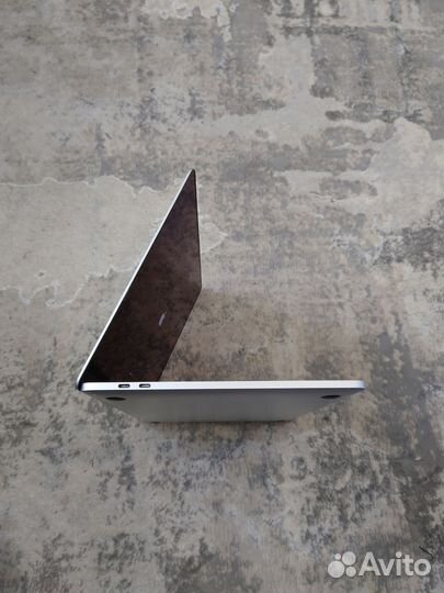 Apple MacBook Pro 13 2019 полный комплект