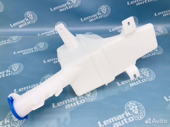 Бачок омывателя лобового стекла Hyundai Creta