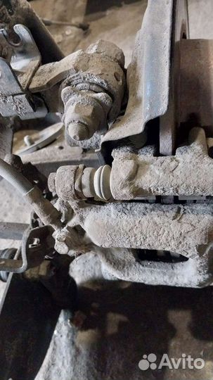 Задняя левая подвеска skoda octavia a5