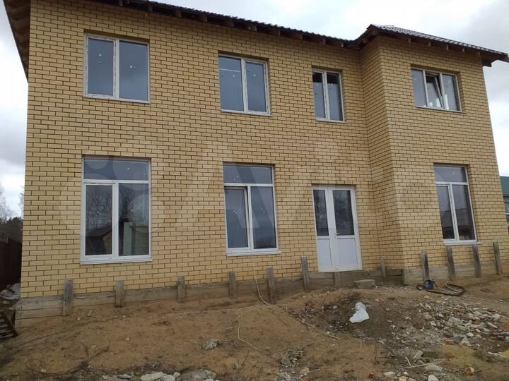 Дом 400 м² на участке 22 сот.