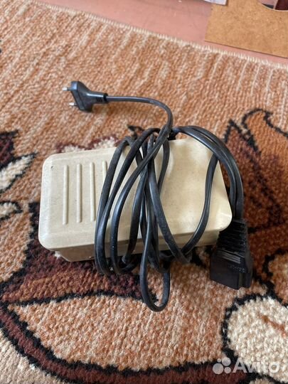 Швейная машинка чайка 142м