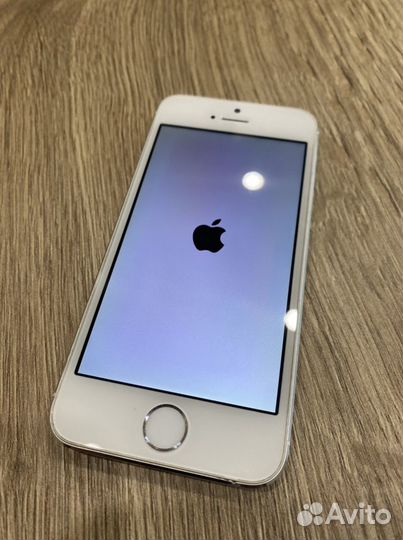 iPhone 5S, 16 ГБ