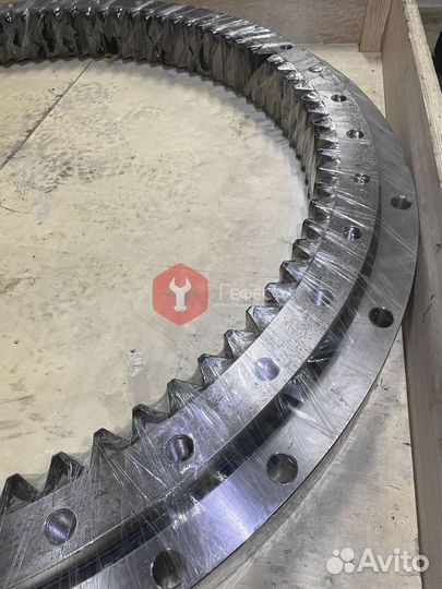 Опорно-поворотный круг 140109-00050