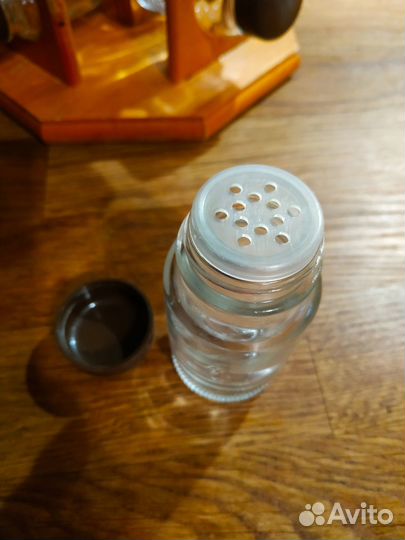 Деревянная подставка для специй