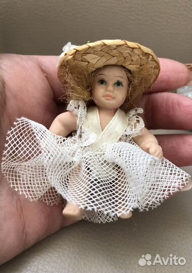Куклы фарфоровые миниатюры