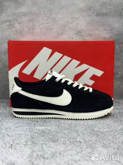 Кроссовки Nike cortez