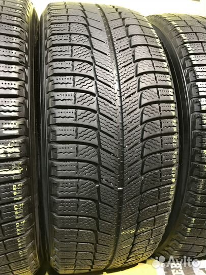 Michelin X-Ice North XIN3 215/55 R17 98H
