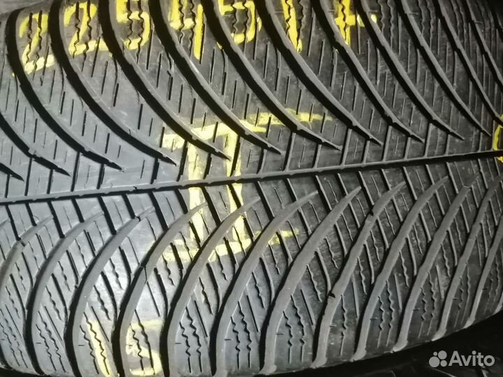 Goodyear Vector 4Seasons Gen-2 225/45 R17