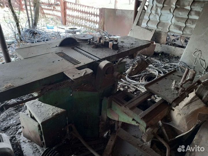 Станок деревообрабатывающий, фреза