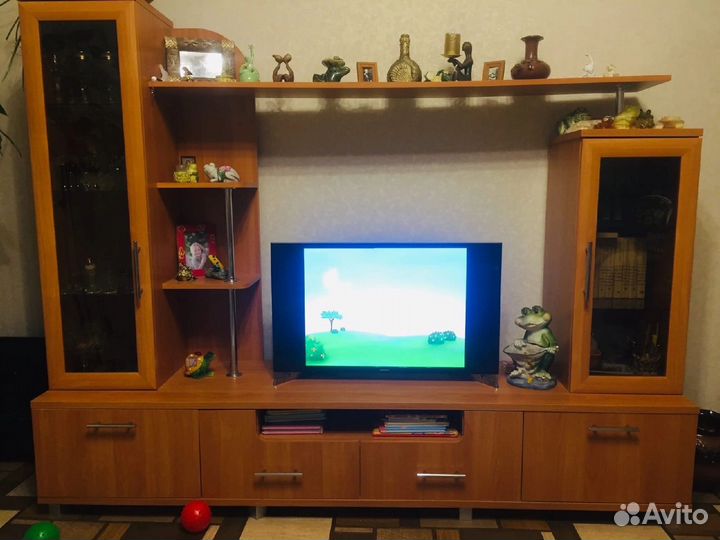 Стенка под телевизор