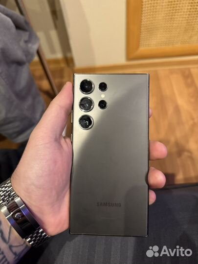 Samsung Galaxy S24 Ultra, 12/256 ГБ