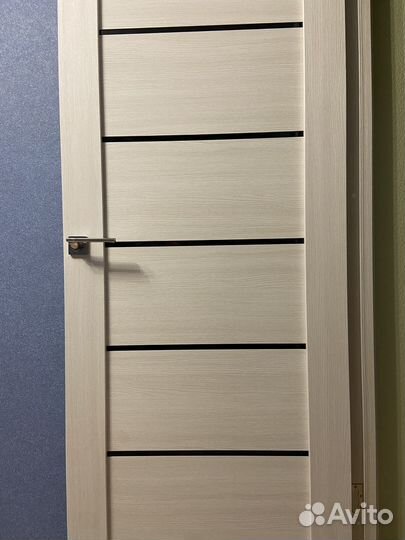 Продам межкомнатную дверь
