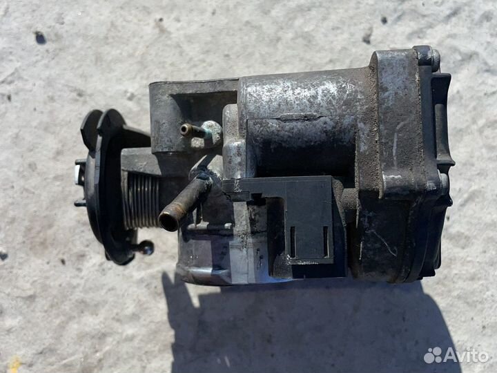 Дроссельная заслонка Audi Volkswagen