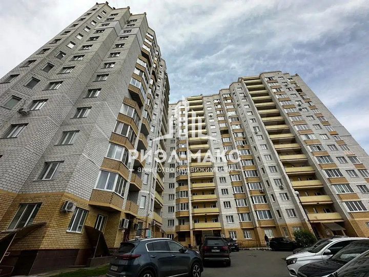 2-к. квартира, 79,7 м², 2/15 эт.