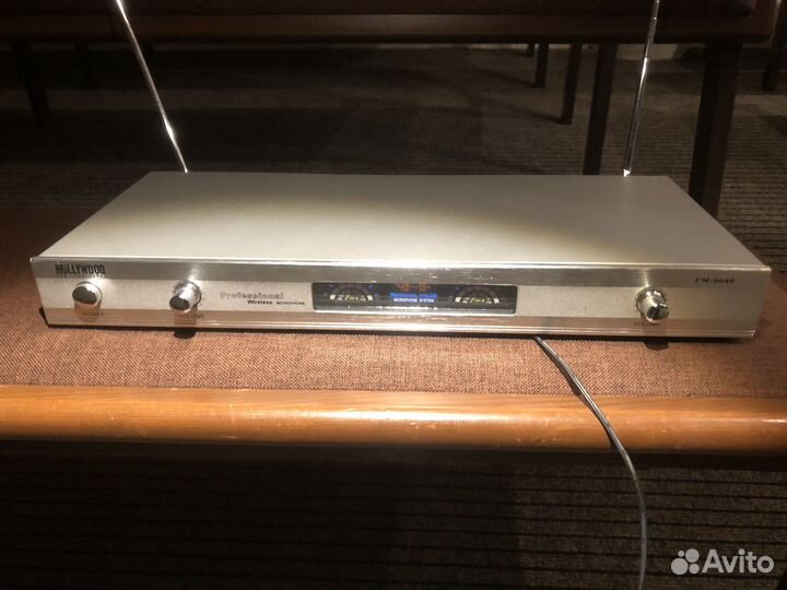 Радио микрофон