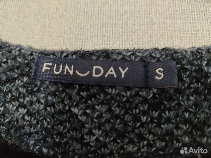 Платье повседневное