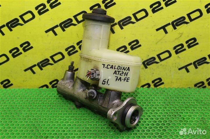 Главный тормозной цилиндр Toyota Caldina AT211