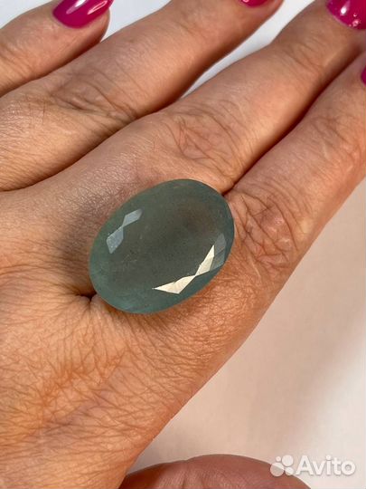 Аквамарин крупный природный