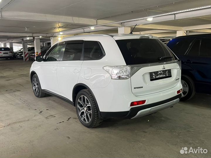 Mitsubishi Outlander 2.4 CVT, 2014, 139 000 км